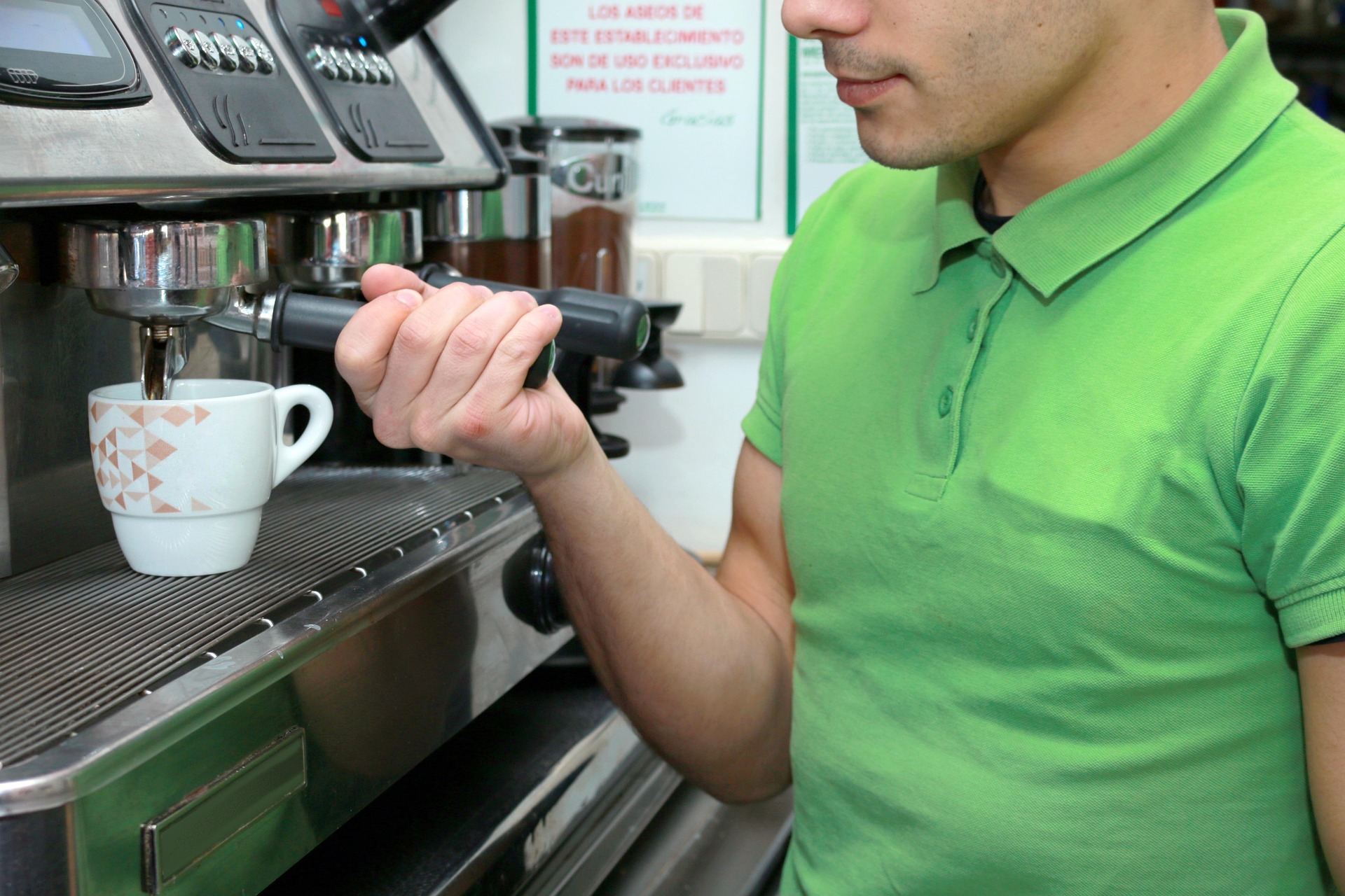 coffee-maker-restoration-bar-cafe