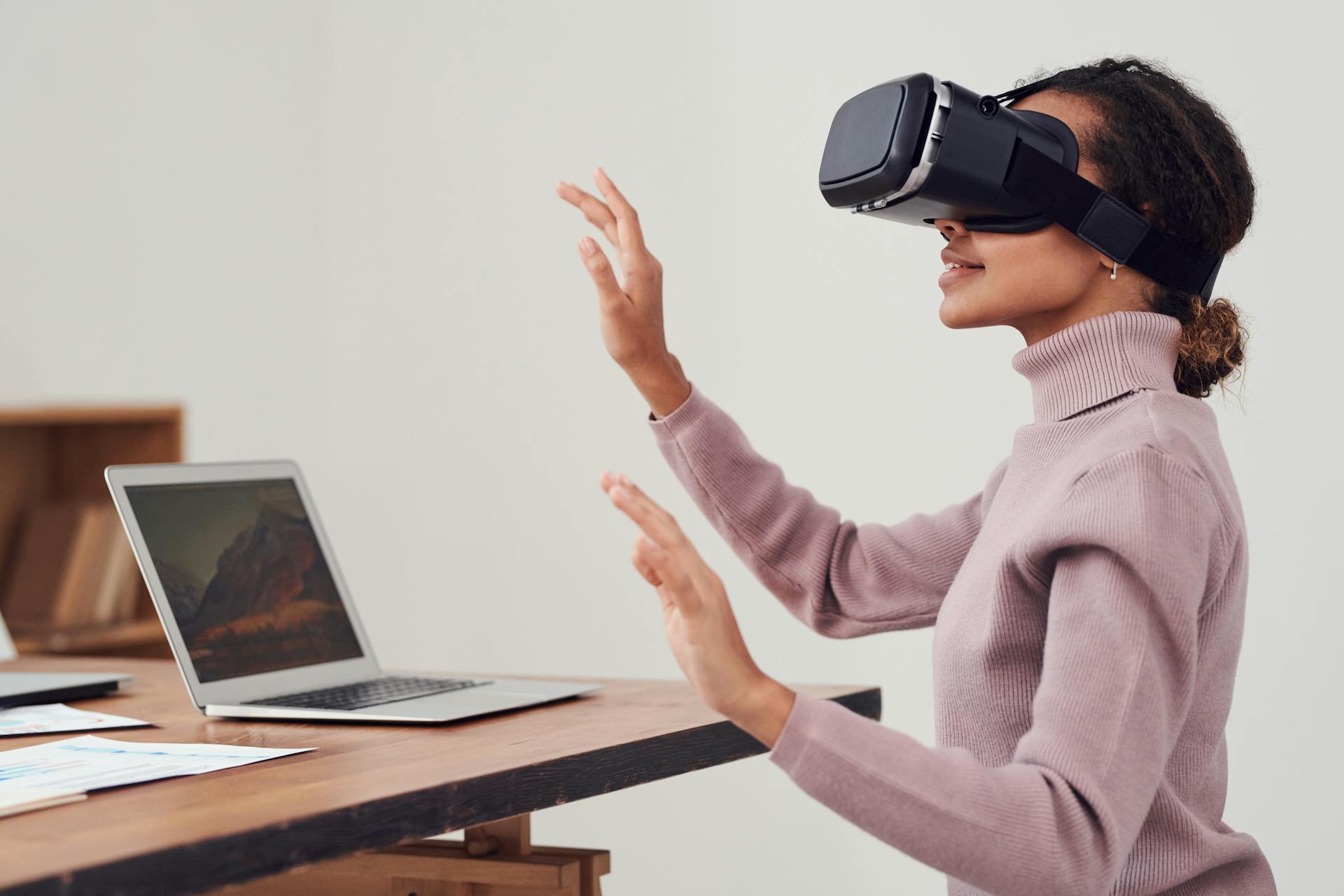 woman-using-virtual-reality-goggles