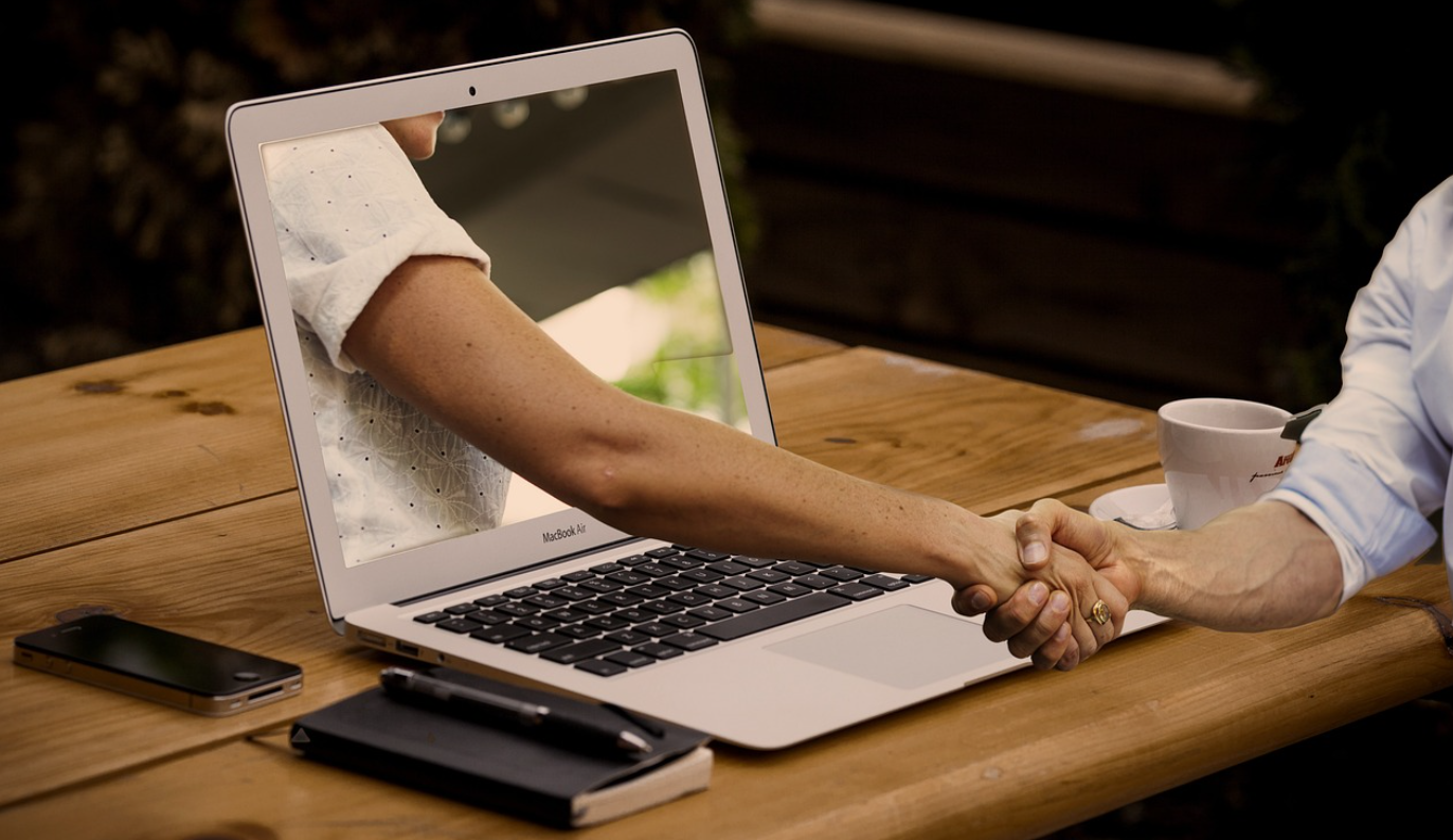how-to-successfully-manage-a-remote-marketing-sales-team