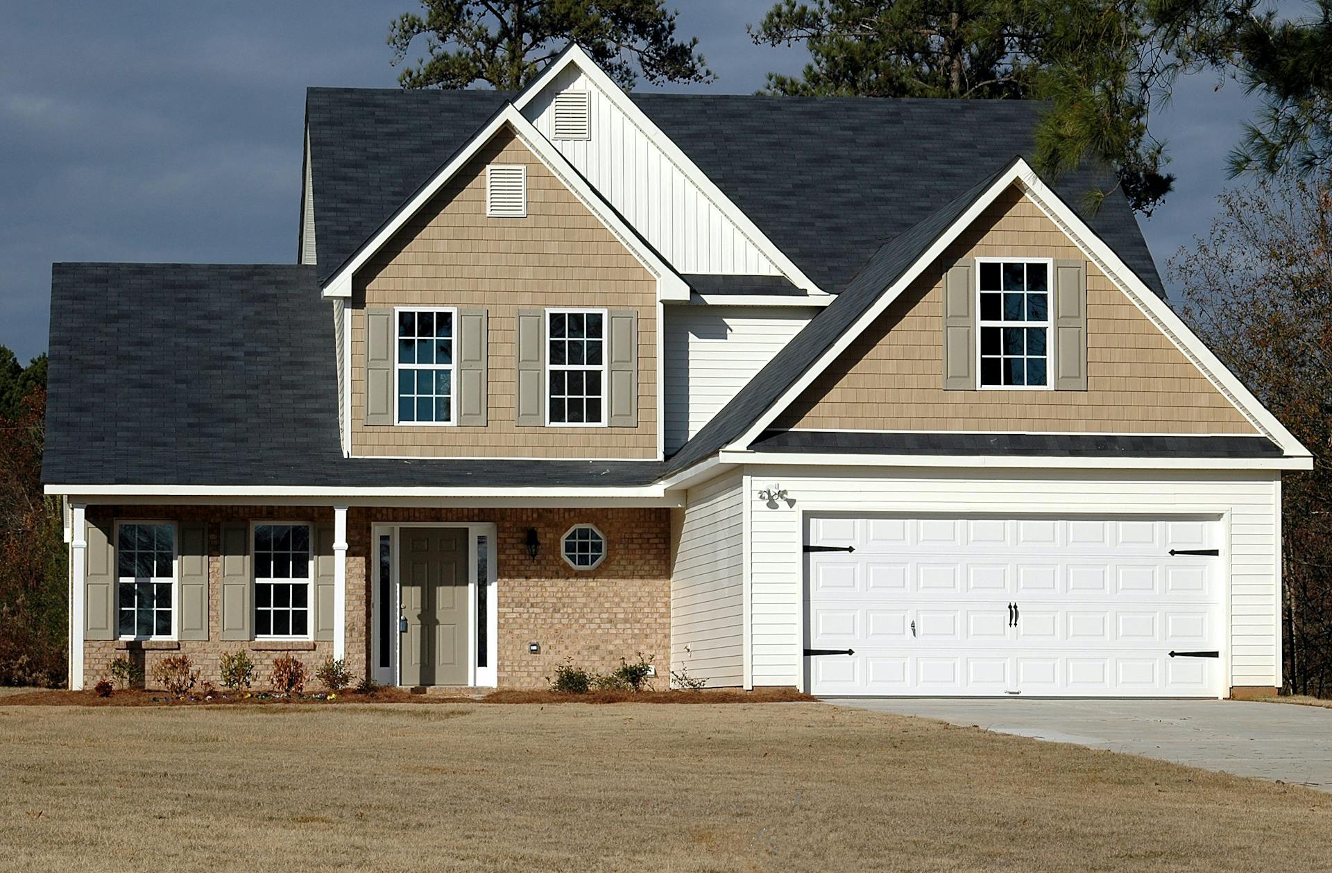 brown-and-white-wooden-house